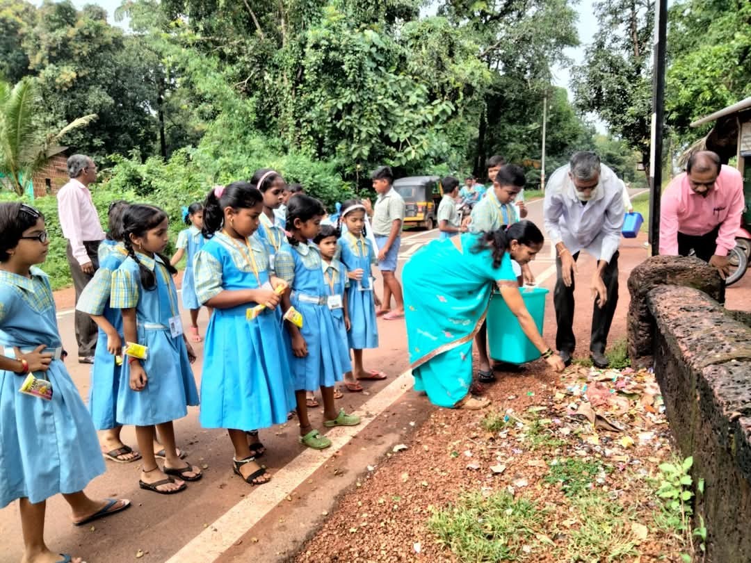 Shraamdaan activities conducted in school near Mumbai and Nagpur photo