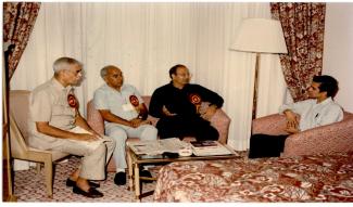 1995 वस्त्रों में भविष्य की प्रवृत्तियों पर संगोष्ठी में डॉ. आर. एस. परोदा, महानिदेशक, आईसीएआर द्वारा 19 जुलाई 1995 को भाग लिया गया छवि-3