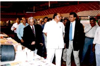 2008 श्री शरद पवार का 1 नवंबर 2011 को आईसीएआर-सिरकॉट का दौरा छवि-12