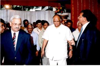 2008 श्री शरद पवार का 1 नवंबर 2011 को आईसीएआर-सिरकॉट का दौरा छवि-22