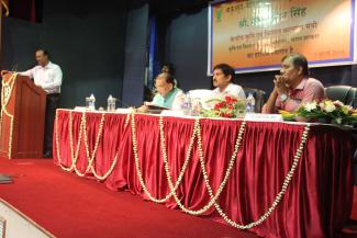 2016 में केंद्रीय कृषि एवं किसान कल्याण मंत्री श्री राधा मोहन सिंह का आईसीएआर-सिरकॉट, मुंबई का दौरा छवि-5